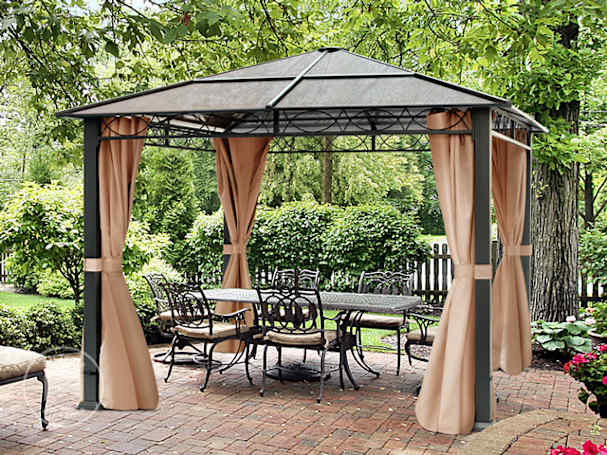 Garden gazebo for sunday brunch