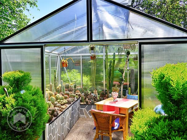 Greenhouse modern design