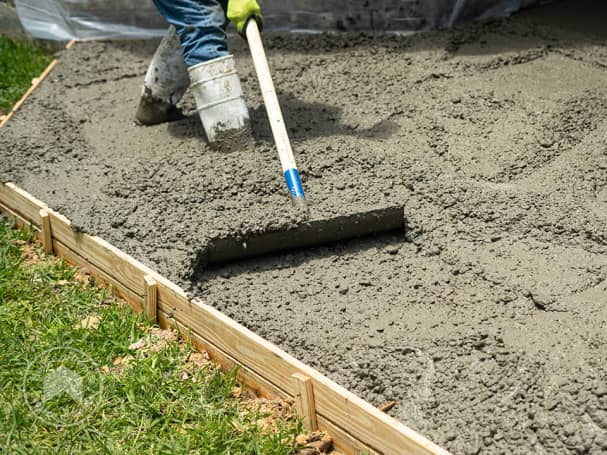 Laying a greenhouse foundation