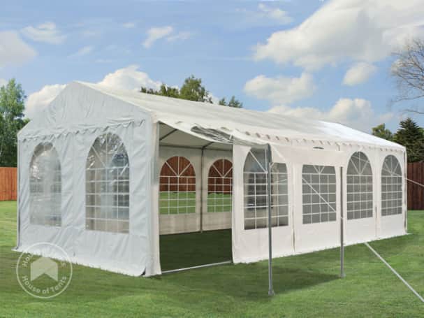 Sidewall canopy entrance for marquees