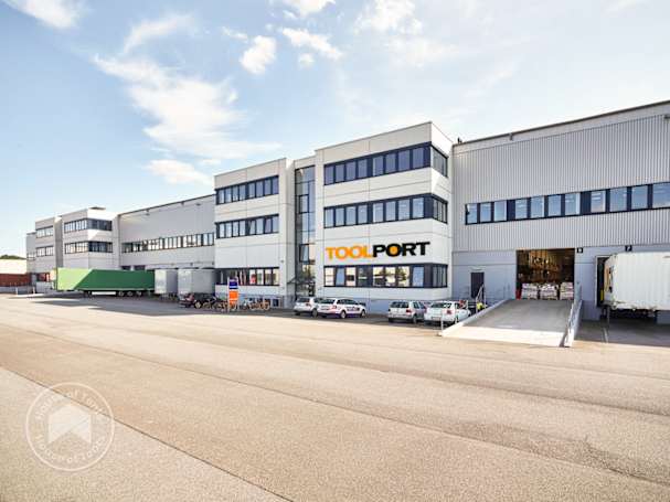 Toolport warehouse
