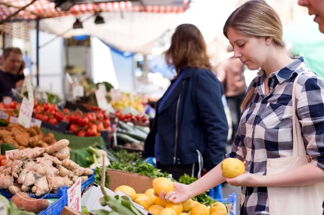 Tonnelle pliante comme tonnelle de marché