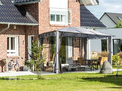 Tonnelle de jardin comme tonnelle terrasse