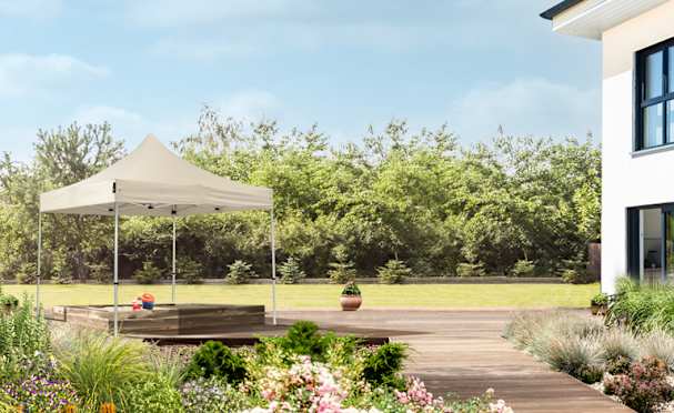 Barnum 3x3 dans un jardin