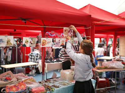 Marktkraam creatieve markt