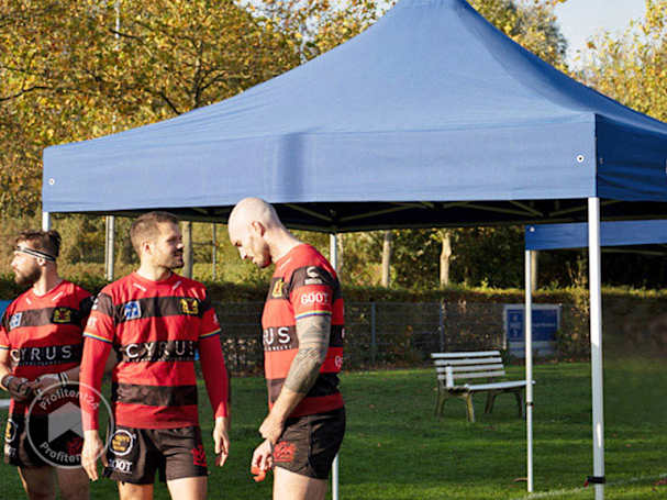 Easy up tent voor sportevenementen
