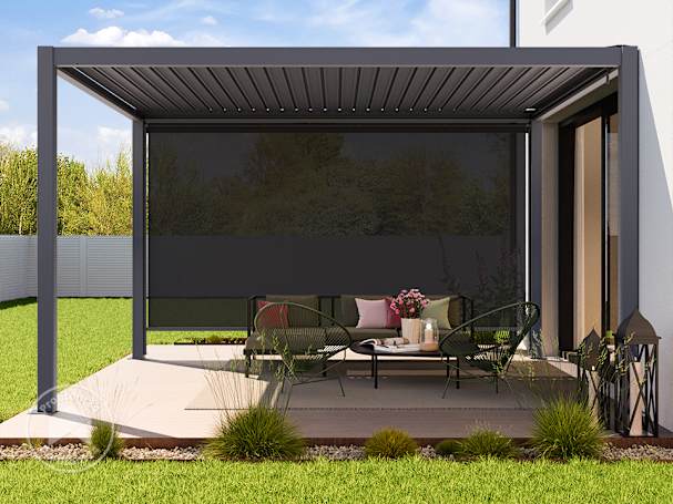 Pergola met screens aan de zijkant