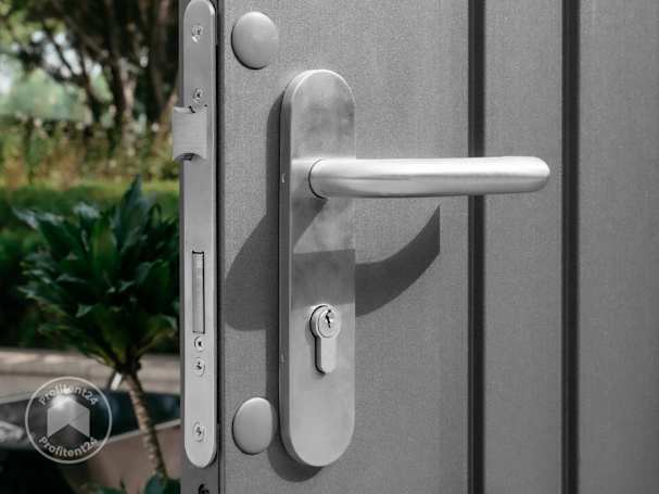 Schuur met enkele deur of dubbele deuren