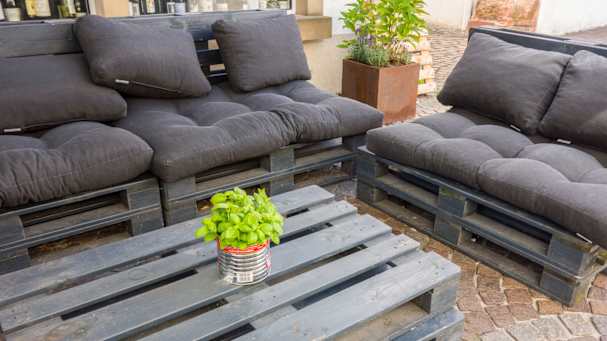 Die Terrasse säubern