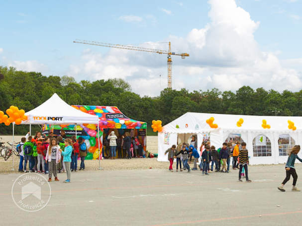 Charity-Event in professionellen Zelten