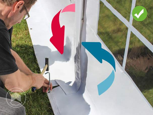 Partyzelt mit seitlichem Dachschal