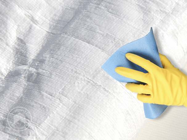 Das Partyzelt vor Einlagerung ordentlich säubern