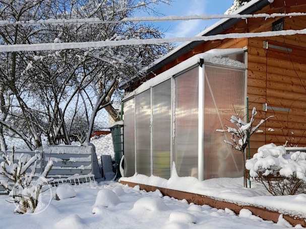 anlehngewaechshaus-winter
