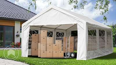 Im Partyzelt Möbel einlagern