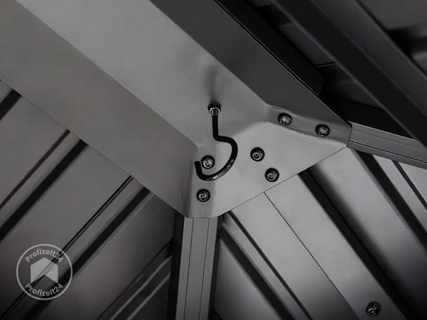 Grillpavillon mit 2 Haken unterm Stahldach