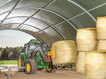 Große Rundbogenhalle in der Landwirtschaft