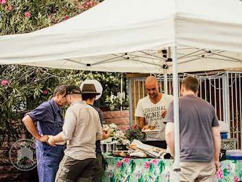 Faltpavillon als mobiler Verkaufsstand