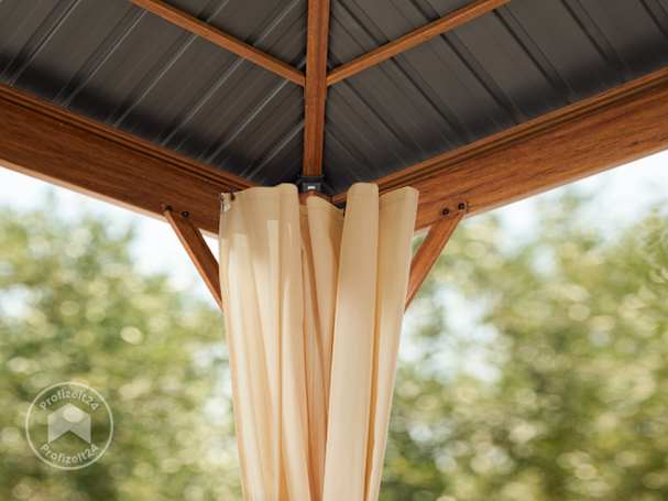 Ein natürlicher Gartenpavillon mit Seitenteilen in Champagner