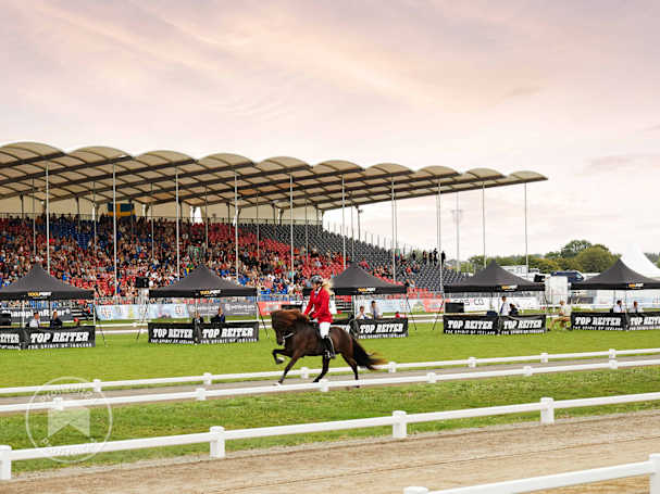 Stabile Faltpavillons als ideale Richterzelte auf Rennsport-Veranstaltungen