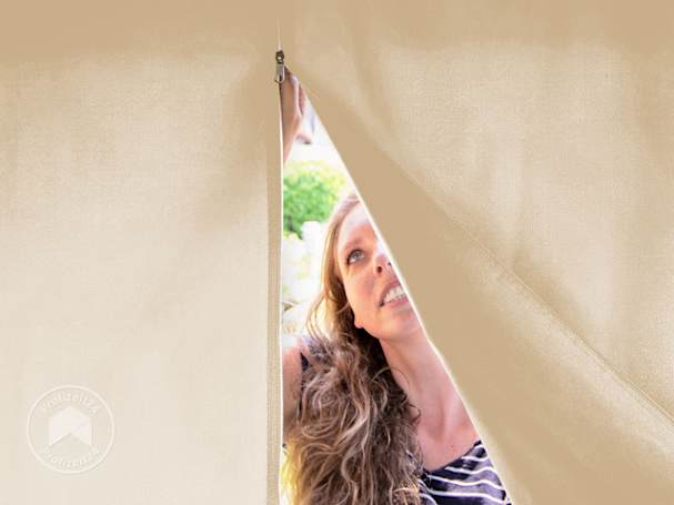 Stabiler Ganzjahrespavillon inklusive Seitenteile als Windschutz