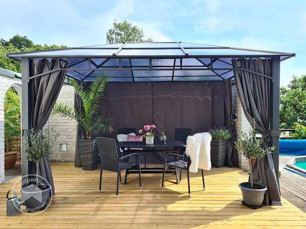 Placering af det vandtætte havepavillon på 3x4 m på terrassen