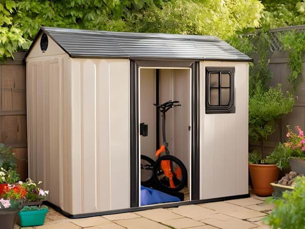 Tukeva muovinen työkaluvaja kevyille työkaluille