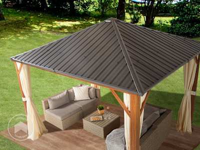 Tetto in acciaio di un gazebo da giardino