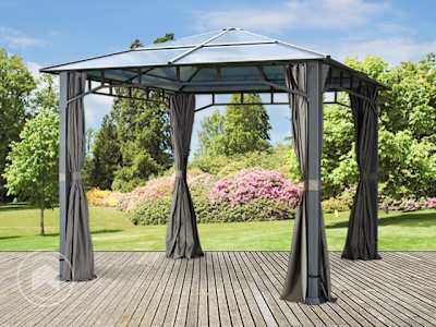 Gazebo da giardino con diversi tipi di coperture, dimensioni e colori