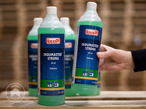 Detergente per teloni di tende che non lascia residui