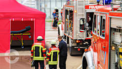 Praktischer Begleiter: Faltpavillon als Feuerwehr
